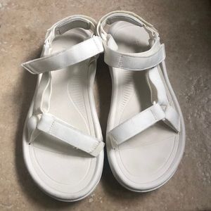 Women’s Teva Hurricane XLT2 sandals